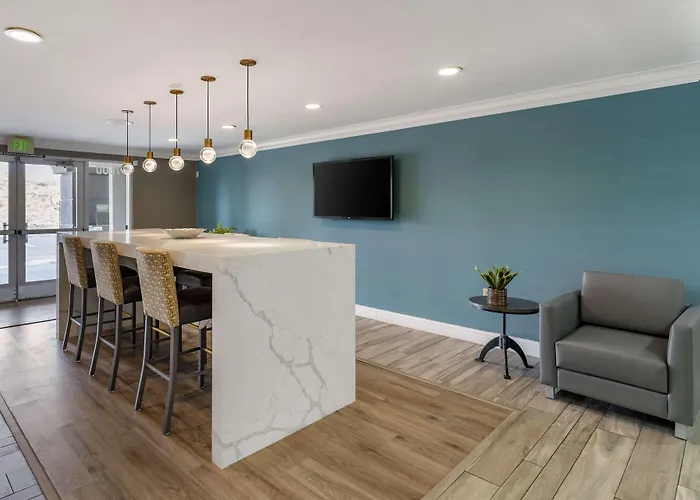 Best Western Plus Vineyard Inn
